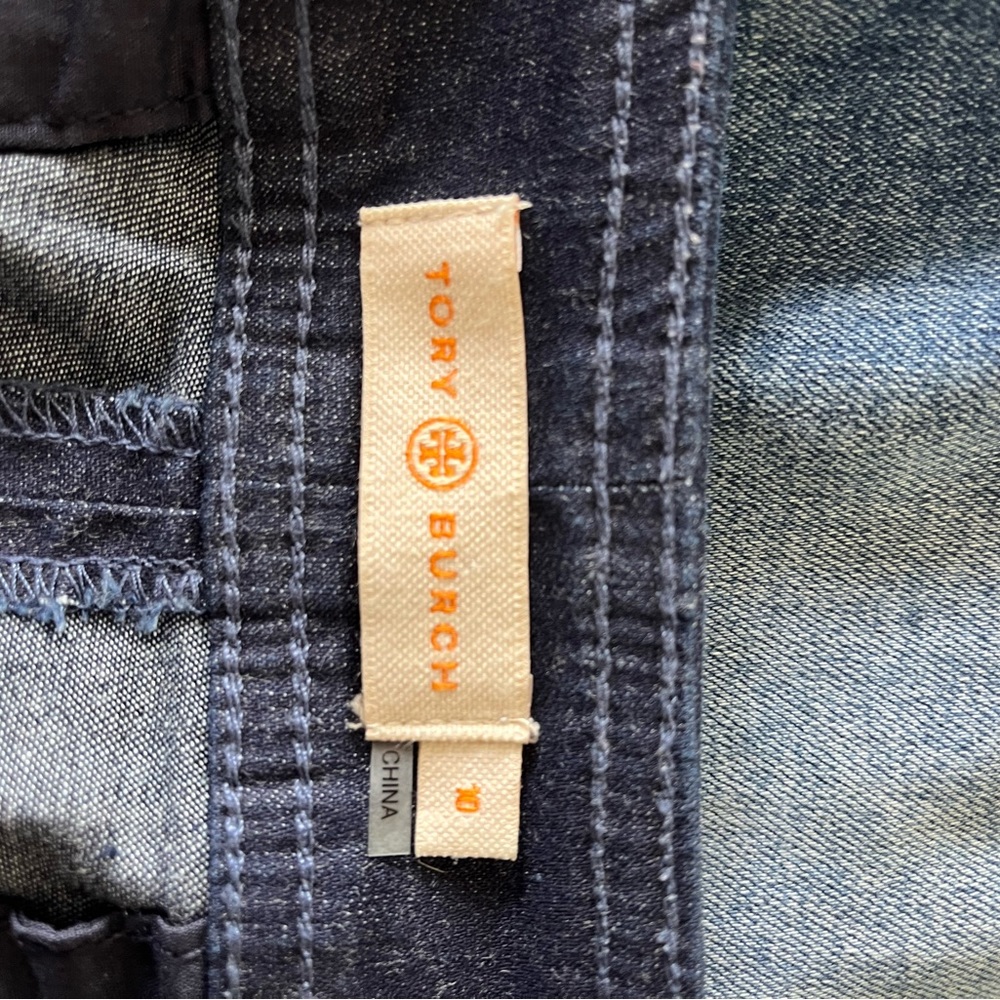 TORY BURCH Elise Chambray Denim Mini Skirt Sz 10 Blue Gold Zipper A-Line - Picture 2 of 3